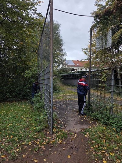 Affenkäfig Sperrung