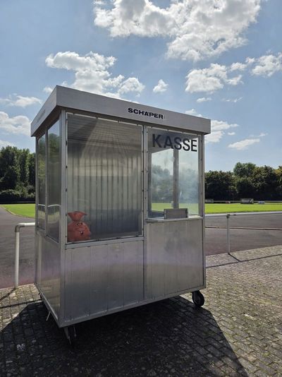Kassenhäuschen Reinigung