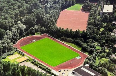 Luftaufnahme der Sportanlage am Erdweg in Köln-Worringen